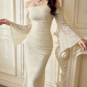 Elegant Off-Shoulder Lace Dress in Cream